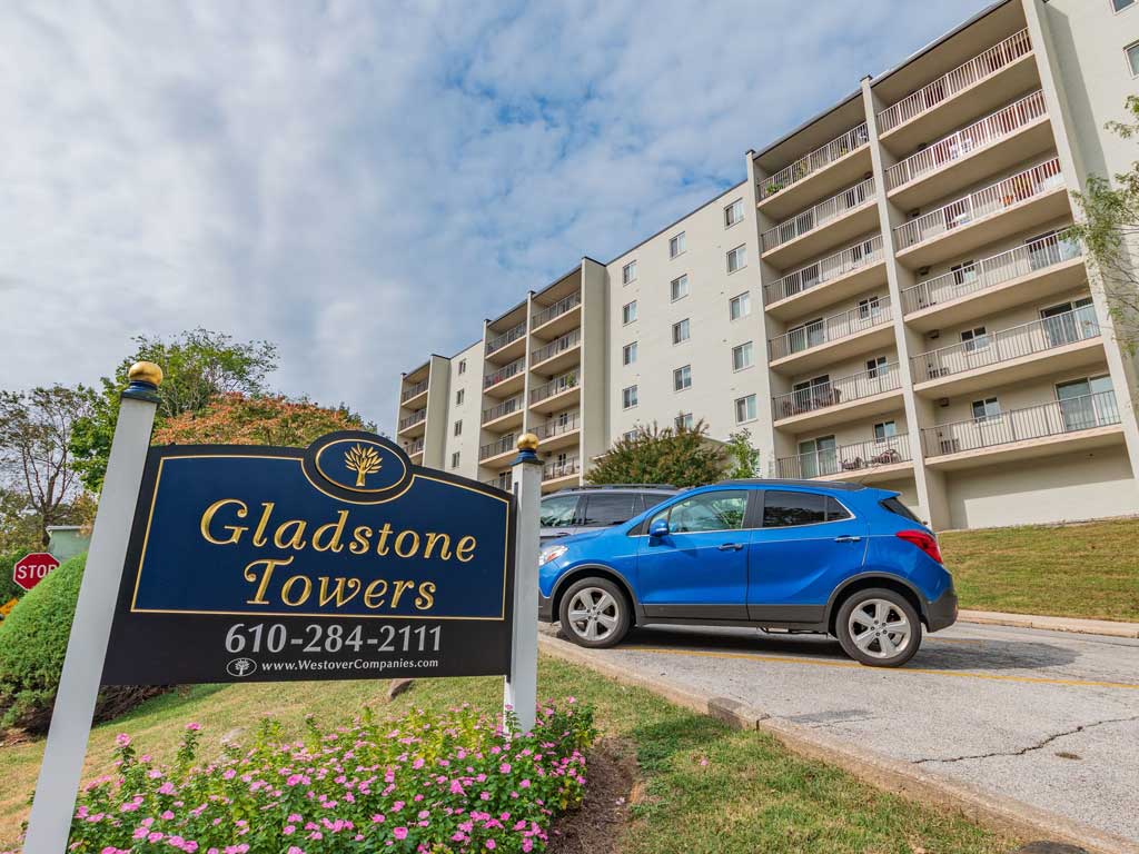 Gladstone Towers Apartments property exterior